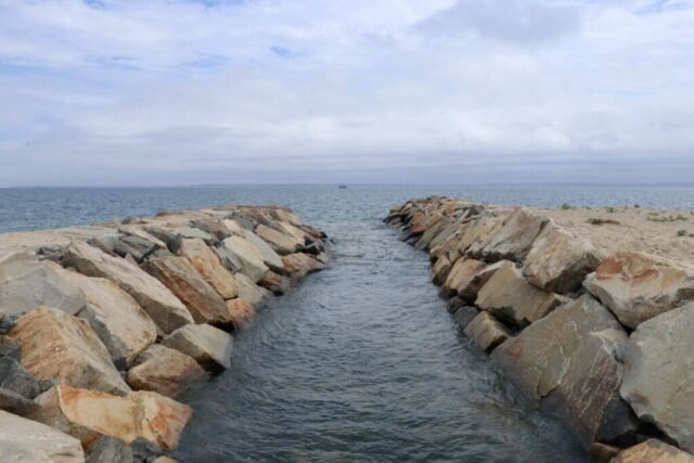 Two Jetties Photo by Jonathan Huggon.